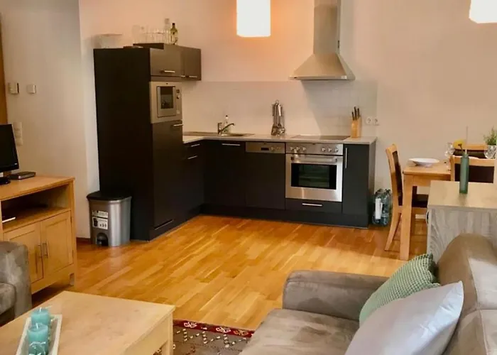 Anna 3 Apartment *